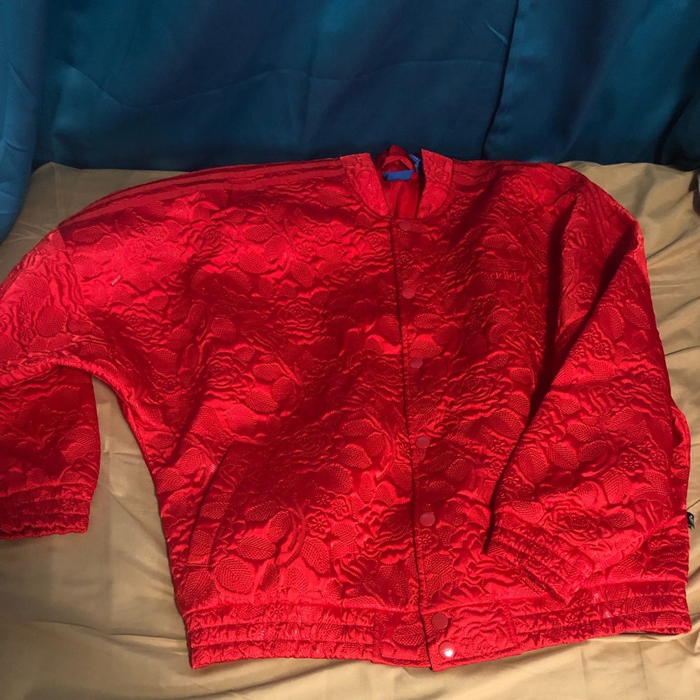 Adidas Originals Red jacket and Shorts Floral Embossed L
